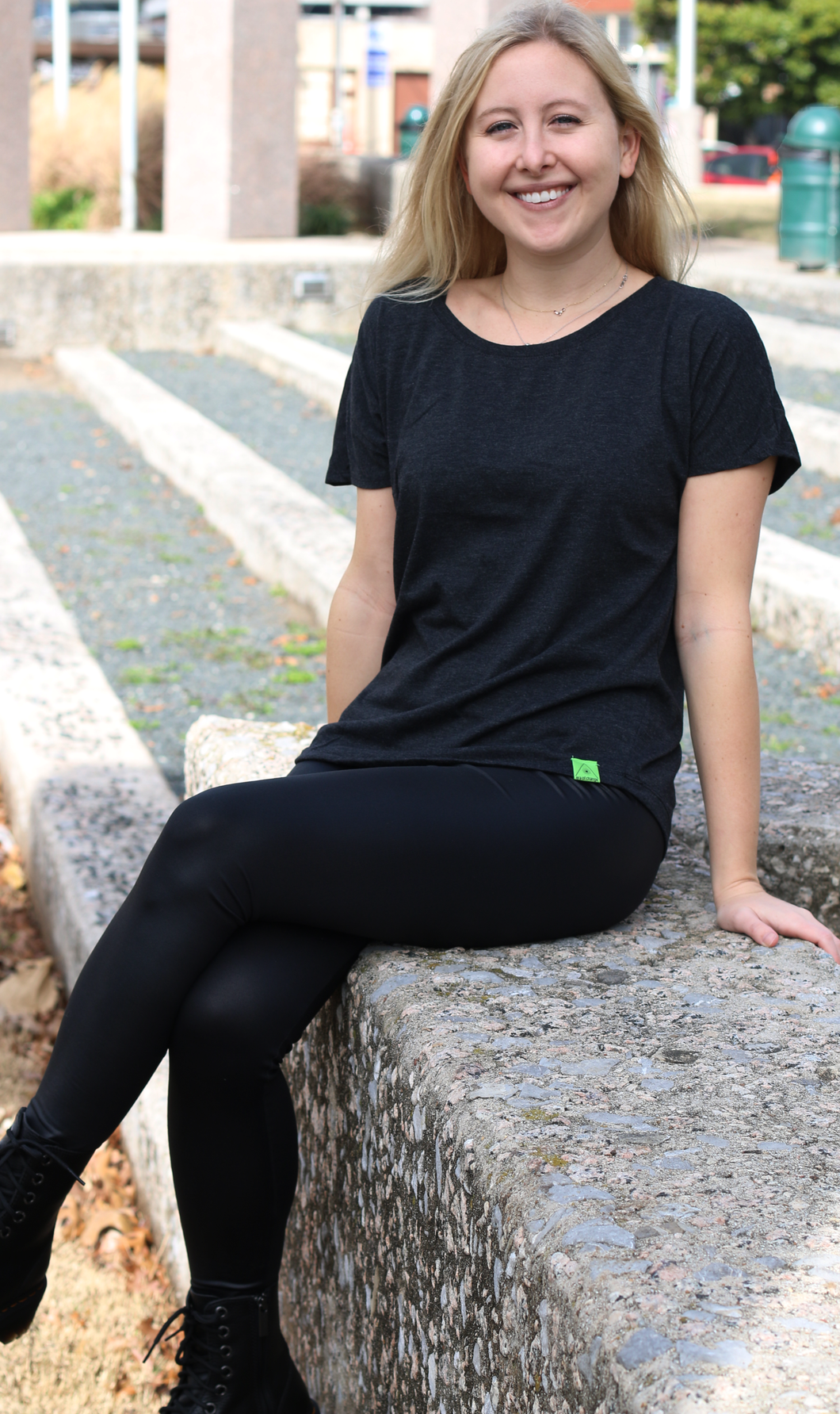 The Basic Vintage T - Women/Vintage Black